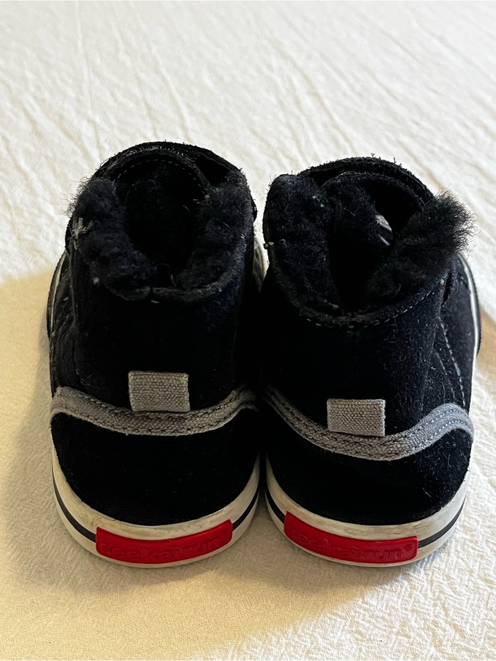 See Kai Run Black High Top Sneakers Toddler Boys 7 Faux Fur Lined Velcro - Picture 6 of 10